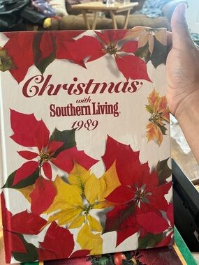 Vintage Christmas with Southern Living 1989 Hardcover Holiday Craft & Cookbook